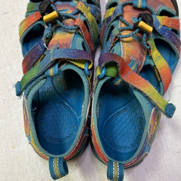 Keen Girls 13 Newport H2 Blue Rainbow Kids Sandals Water Shoes Outdoor Hiking - Picture 5 of 7